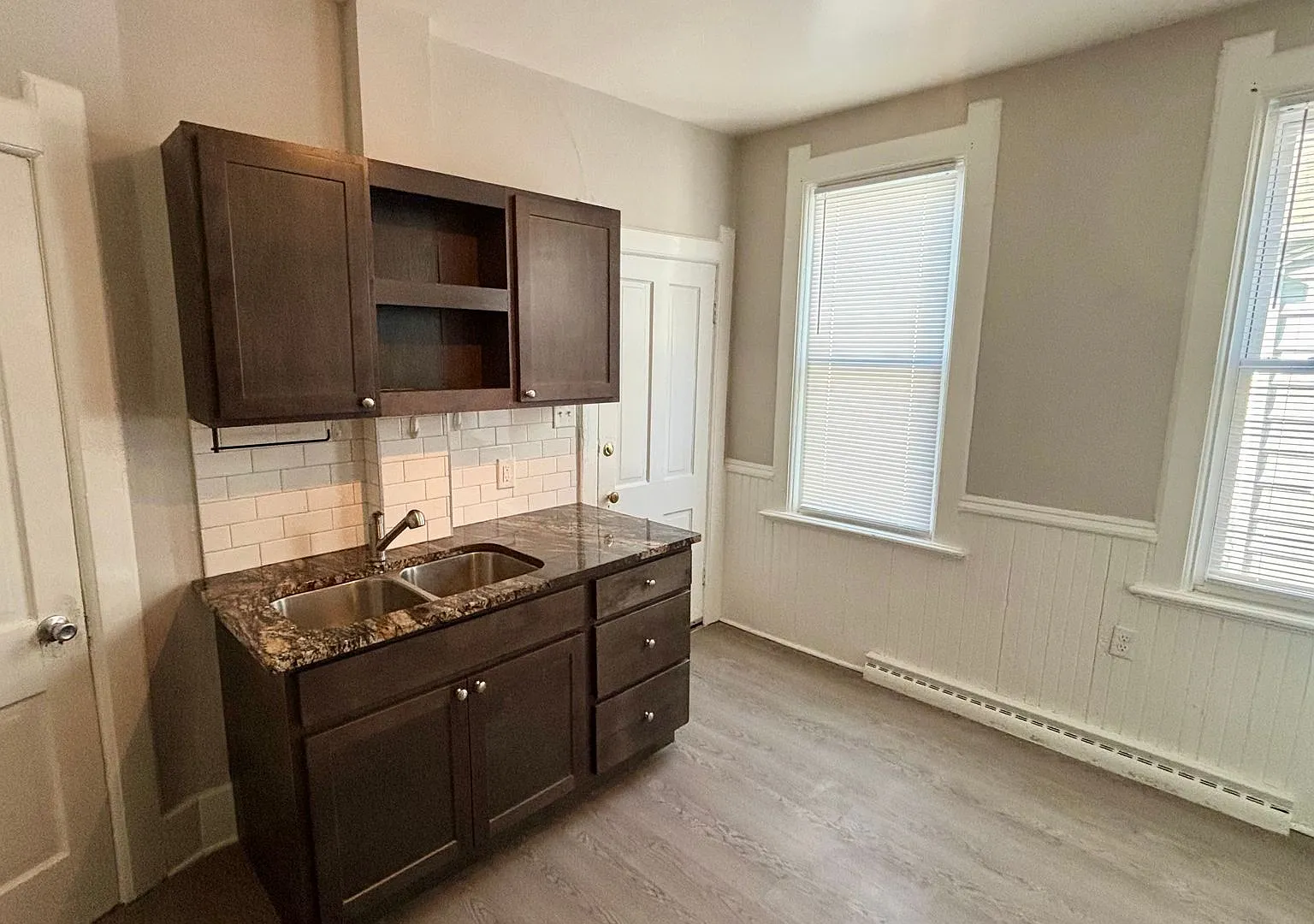 1207 Kane — Photo 4