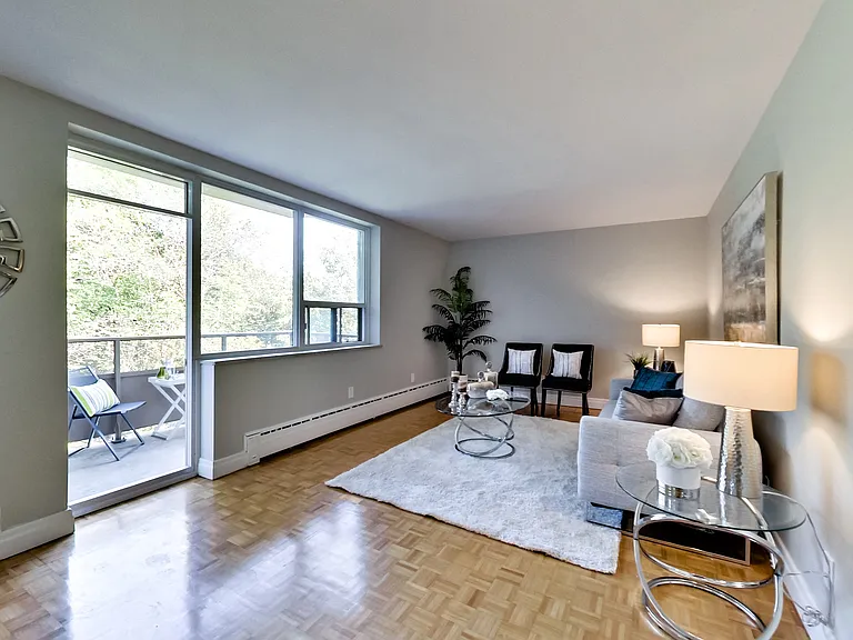 42 Glen Elm Ave #206 — Photo 115