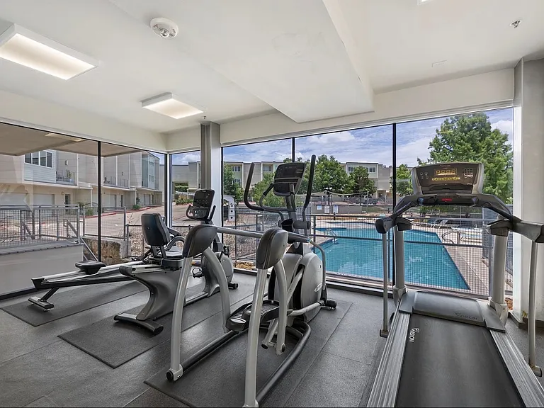 604 N Bluff Dr #115 — Photo 36