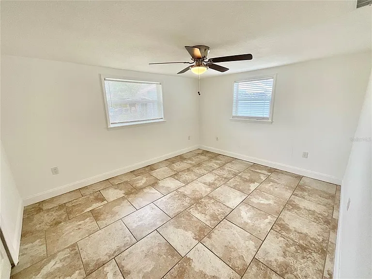 4233 Belle Isle Ct — Photo 17