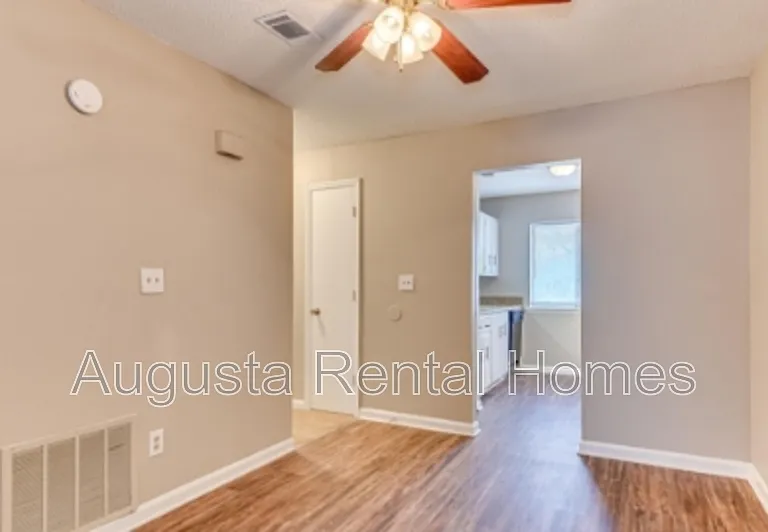 3001C Strickland Ct — Photo 7