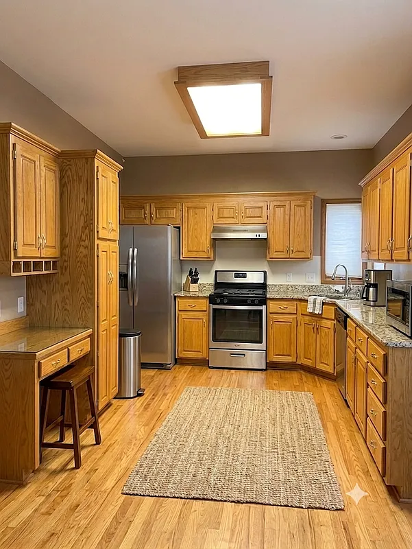 5 bed, 4.0 bath, 2226 sqft, $3,200 — Photo 3