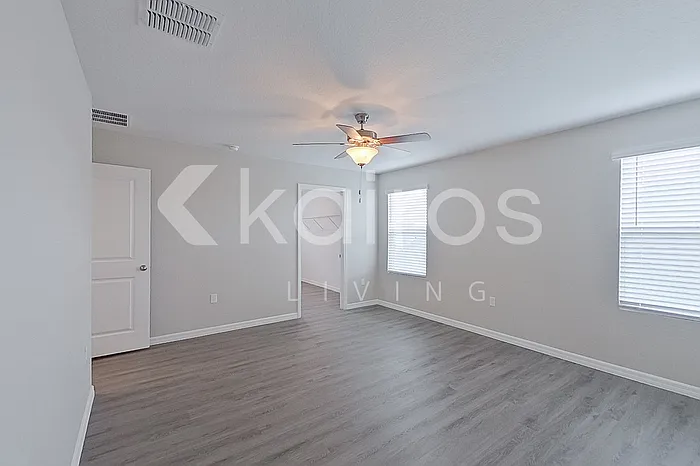 8650 SW 44th Ct — Photo 16