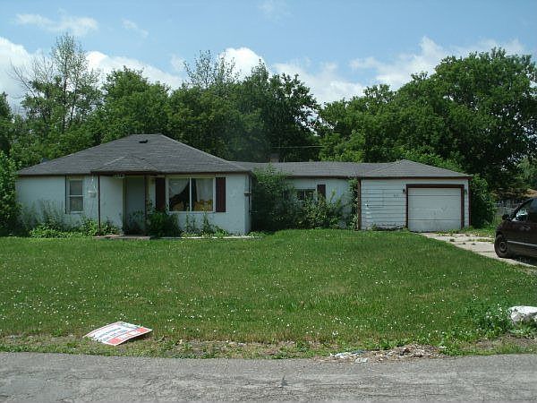 1st image of 423 S 31st St
