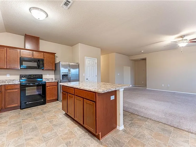 6702 SW Pilgrim Rd — Photo 11