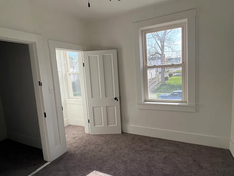 220 N Front St — Photo 15