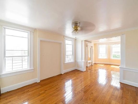4th image of 351 Bergen Ave Floor 1