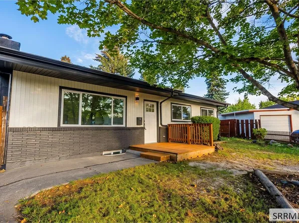 272 Valley Dr, Idaho Falls, ID 83401