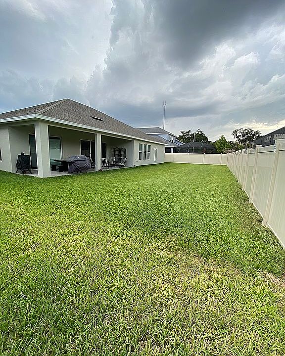 2nd image of 14115 Tomentosa Ave