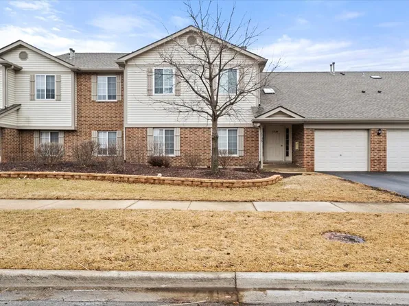 1735 Chesapeake Ln APT 7, Schaumburg, IL 60193
