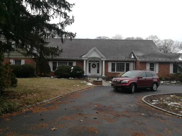 1116 Cove Edge Rd, Syosset, NY 11791