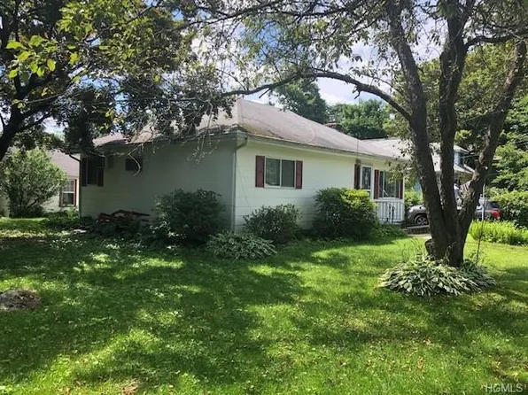 67 Cooledge Dr, Brewster, NY 10509