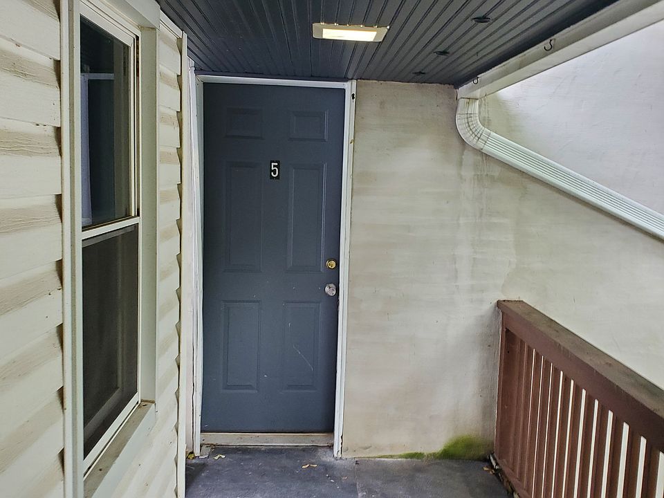 Entrance way