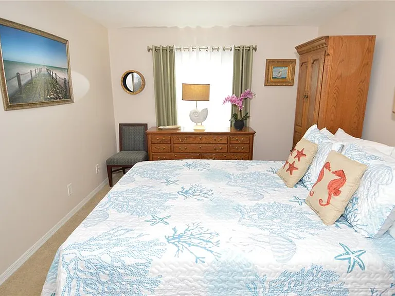 213 Seahorse Dr SE #B — Photo 24
