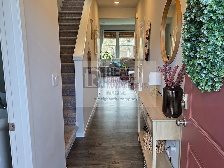 6032 Addison Rd SW — Photo 2