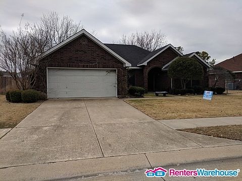 1st image of 320 Loma Alta Dr