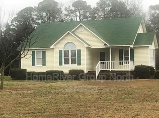 105 S Woodstone Dr, Clayton, NC 27527