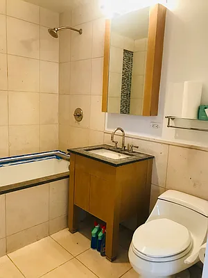 Rented by Realty Artes | media 17