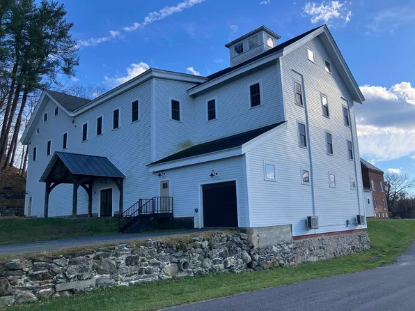42 Potato Barn Ln #1, Walpole, NH 03608