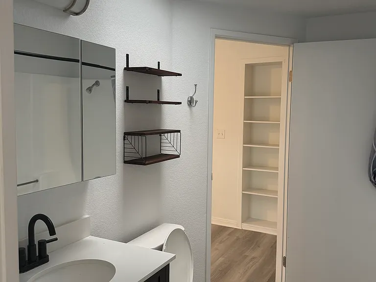 851 Romano Dr — Photo 3