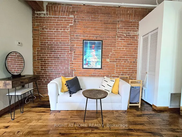 121 Prescott Ave #12 — Photo 16