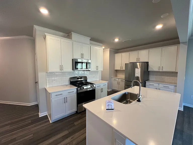 321 Glacier Lake Dr — Photo 5