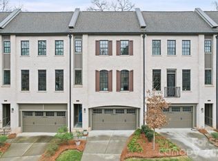 2828 Hillside Springs Dr, Charlotte, NC 28209
