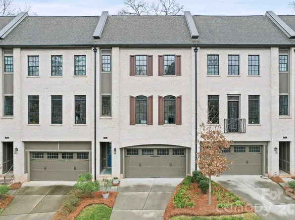 2828 Hillside Springs Dr, Charlotte, NC 28209