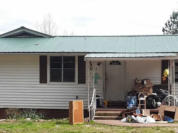 297 Alexander Rd, Grantville, GA 30220