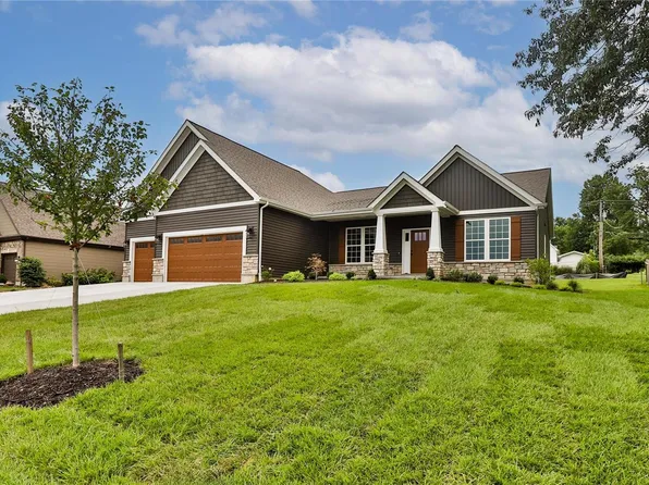 607 Joyce Ann Dr, Ballwin, MO 63021
