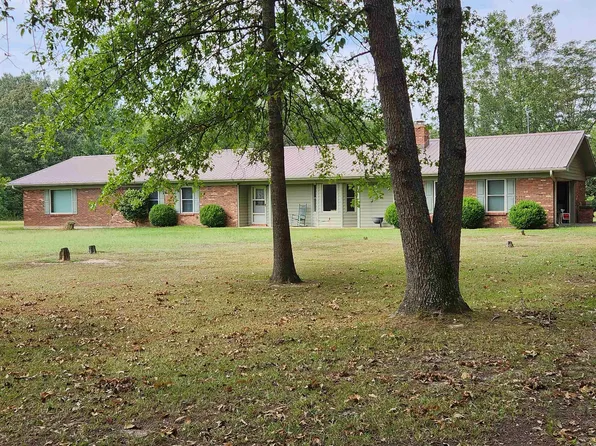 3055 Autumn Hills Rd, Star City, AR 71667