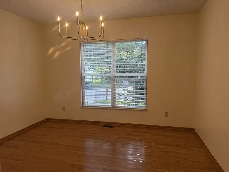 9339 Prestwick Green Dr — Photo 2
