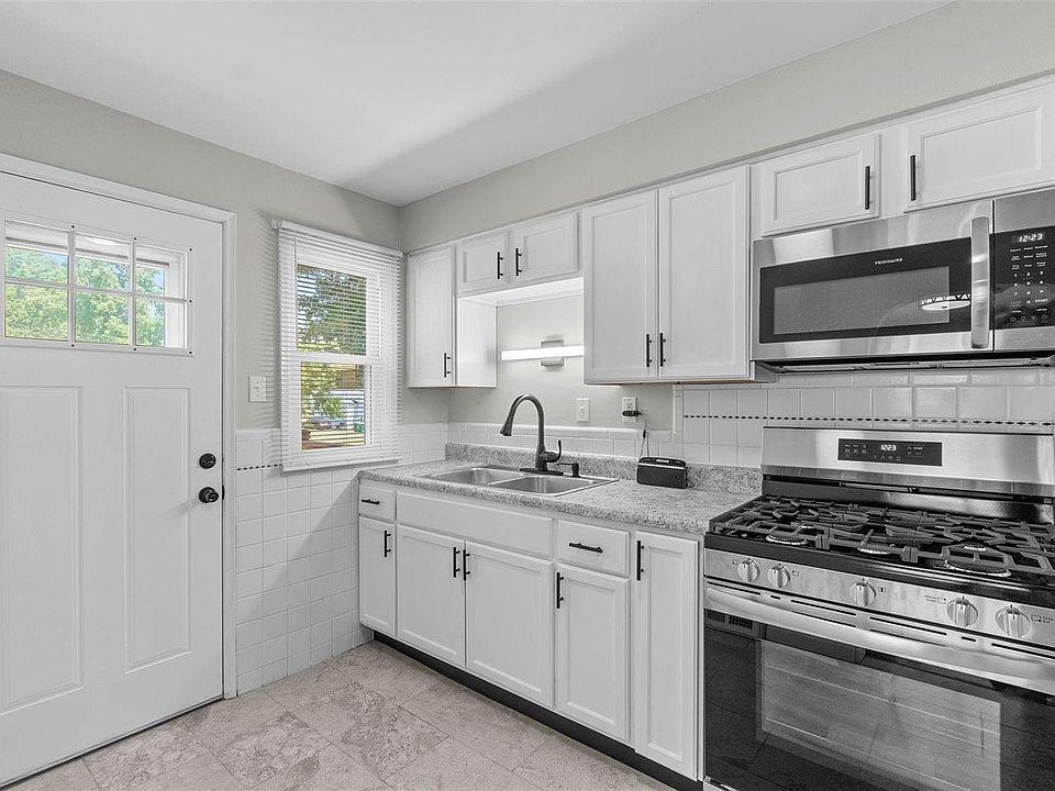 1st image of 7849 Utica Dr