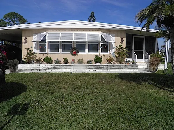 410 Vivar, North Port, FL 34287
