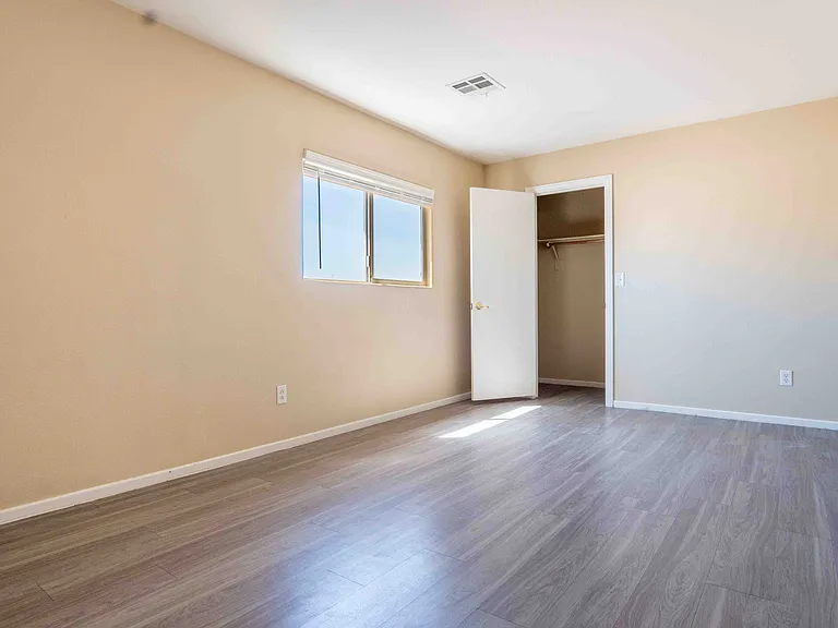 5558 Rollins St — Photo 11