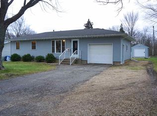 109 Sunset Dr, Lodi, WI 53555