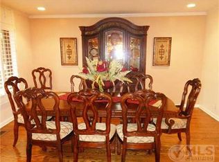 808 Twin Hills Dr, El Paso, TX 79912