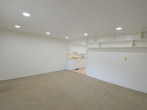 5th image of 2955 E College Ave #132