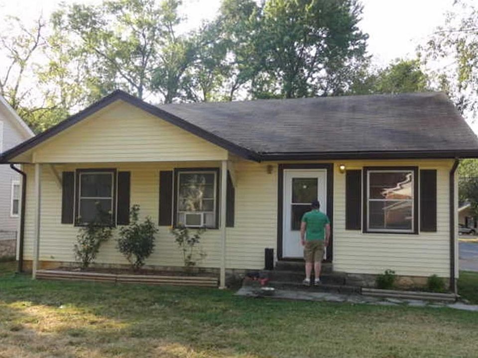 1st image of 1226 Herrington St