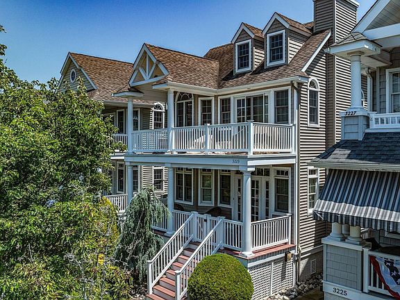 2nd image of 3223 Asbury Ave #B