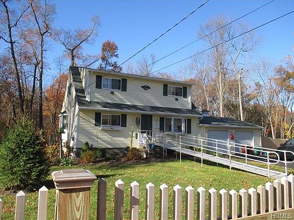 3rd image of 2 Norlen Ln