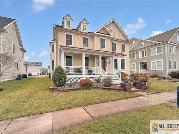 7 Colemantown Dr, Chesterfield, NJ 08515