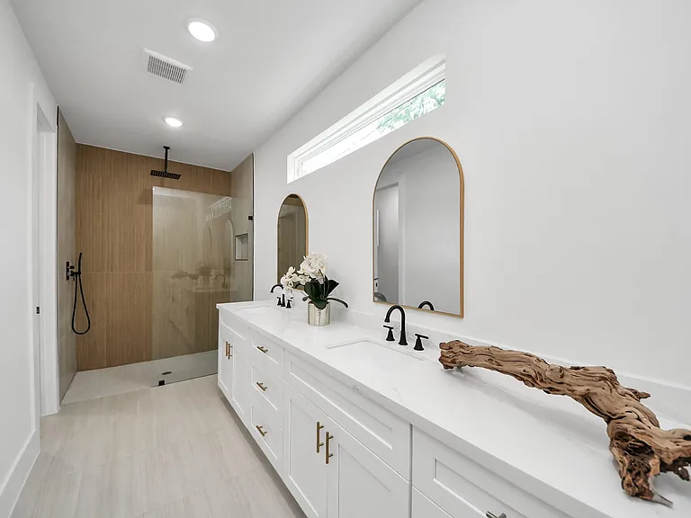 23851 Creekwood Dr — Photo 44