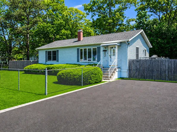 83 Knapp Road, Mastic Beach, NY 11951