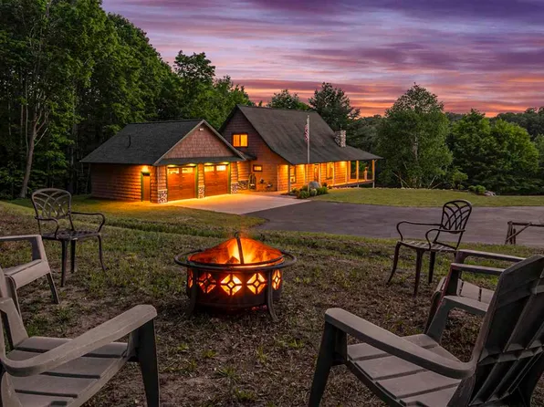 1272 Fall Park Rd, Boyne City, MI 49712