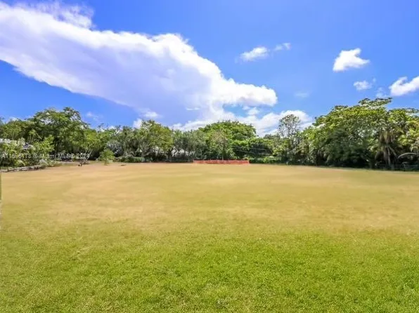 12700 Rolling Road Dr, Pinecrest, FL 33156