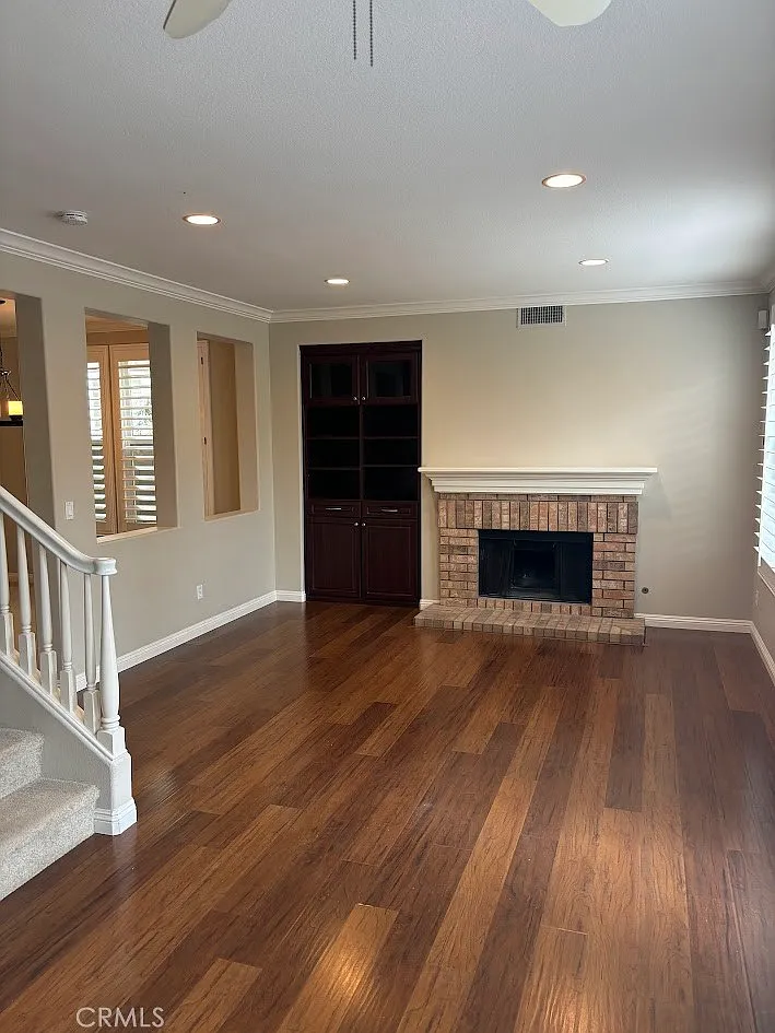 4 bed, 2.5 bath, 2116 sqft, $5,480 — Photo 4