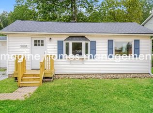 5008 Lakeview Dr, Mentor, OH 44060