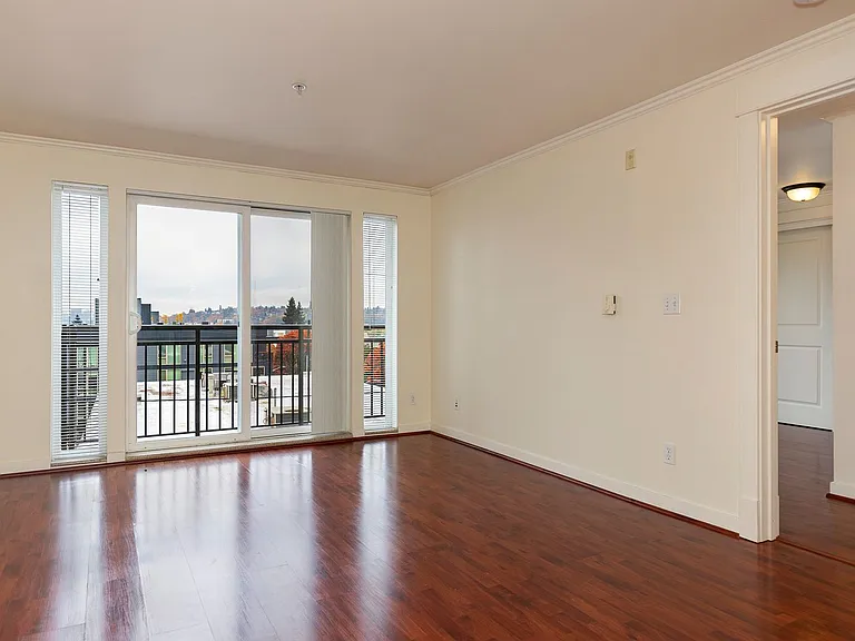 Howard Park Apartments — Photo 37