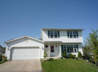 2909 Foxwood Trl, Madison, WI 53713